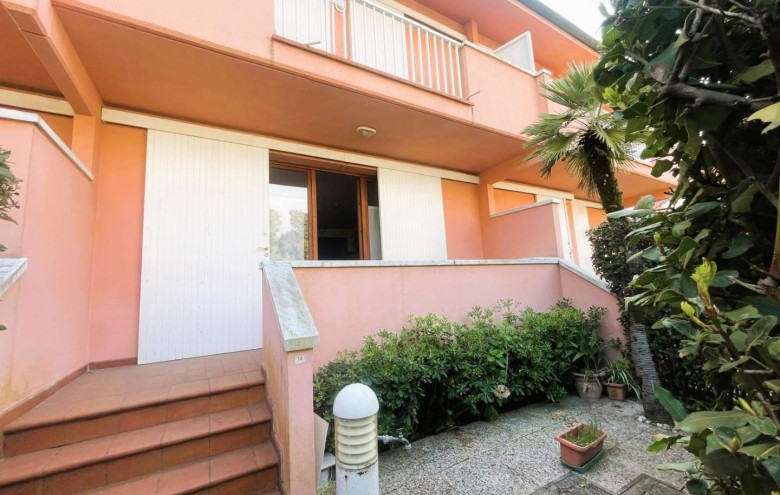 Villetta a schiera in vendita a Massa