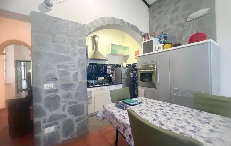 Appartamento in vendita a Massa