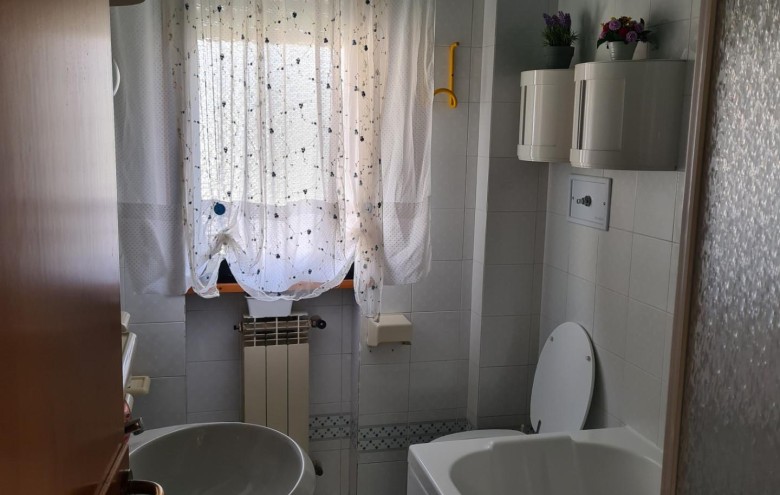 Appartamento in affitto a Massa