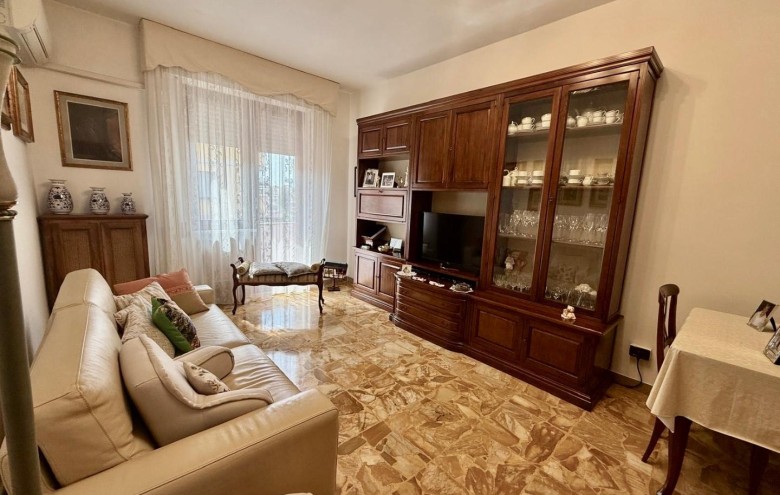 Appartamento in vendita a Massa