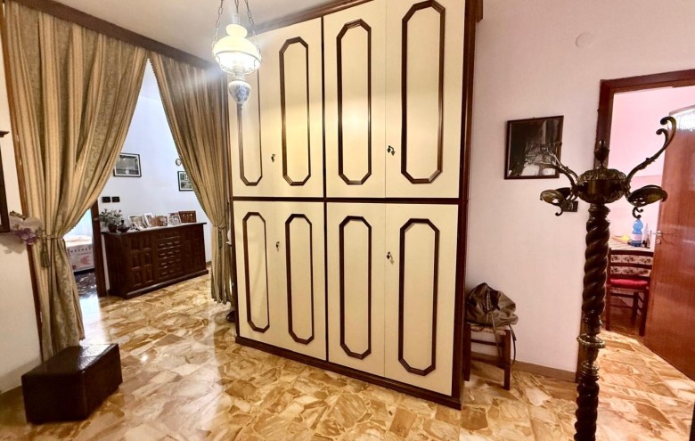 Appartamento in vendita a Massa