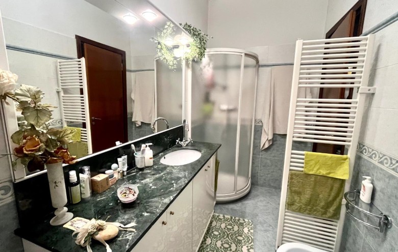 Appartamento in vendita a Massa