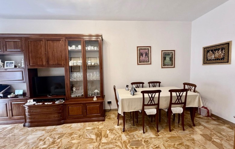 Appartamento in vendita a Massa