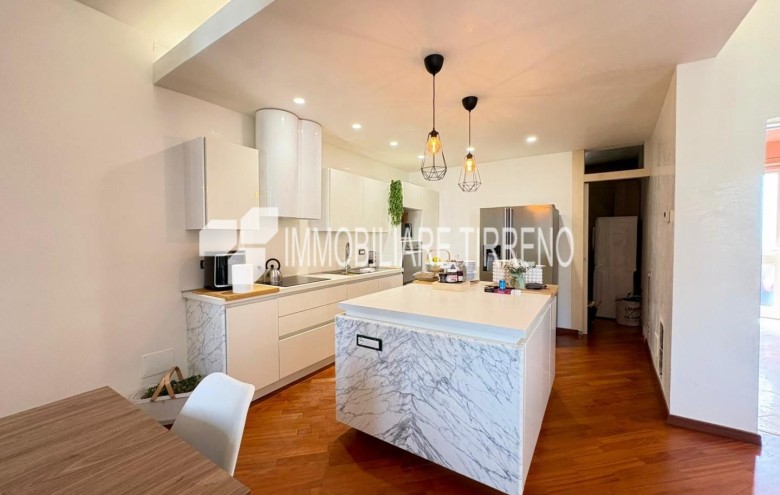 Appartamento in vendita a Massa