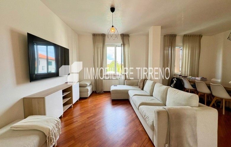 Appartamento in vendita a Massa