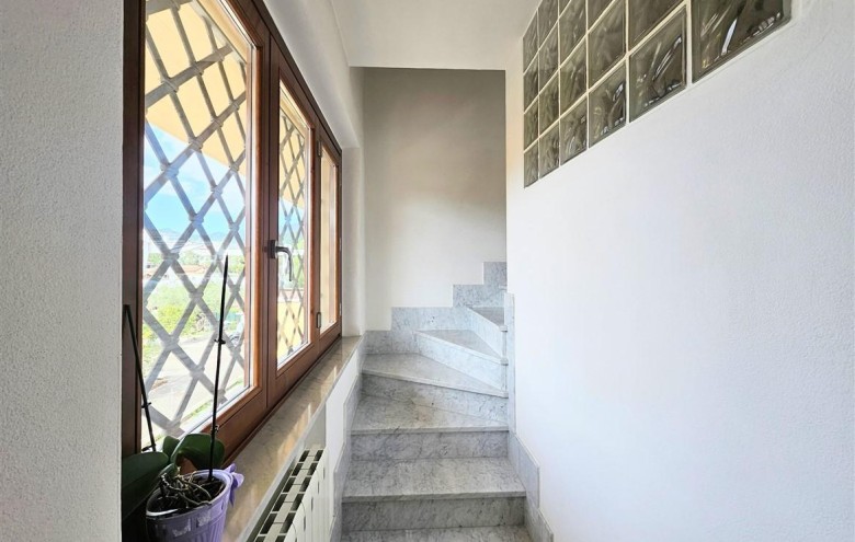 Appartamento in vendita a Massa