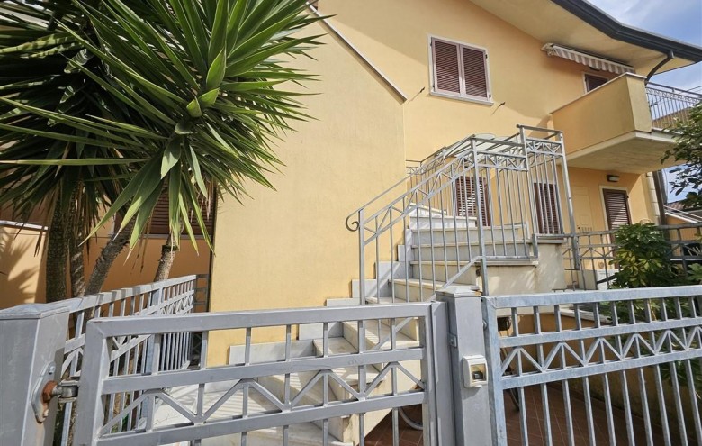 Appartamento in vendita a Massa