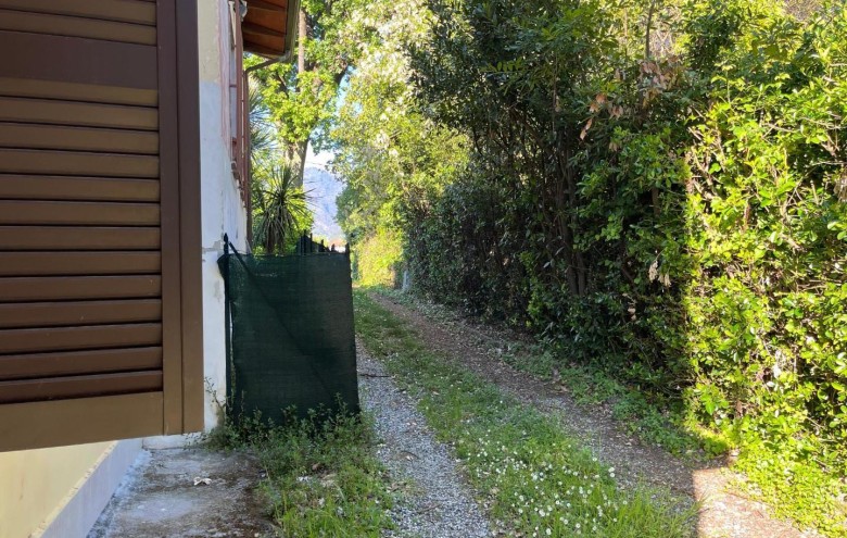Casa semi indipendente in vendita a Massa