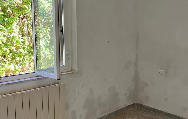 Casa semi indipendente in vendita a Massa