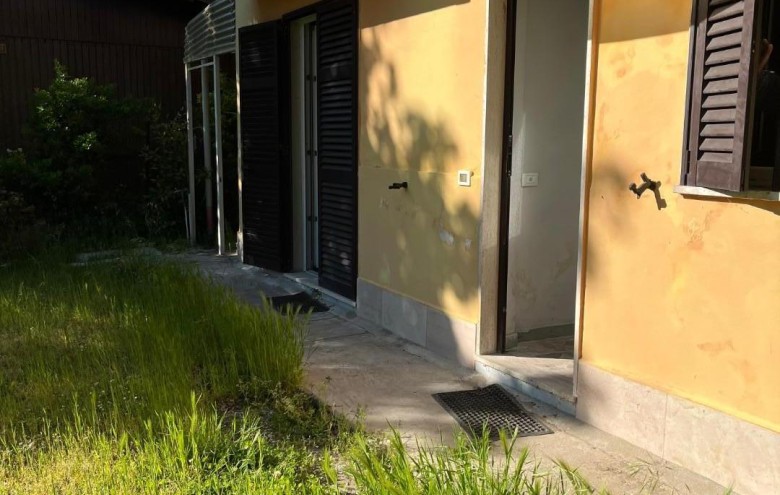 Casa semi indipendente in vendita a Massa