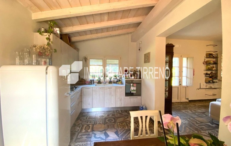 Villa singola in vendita a Massa