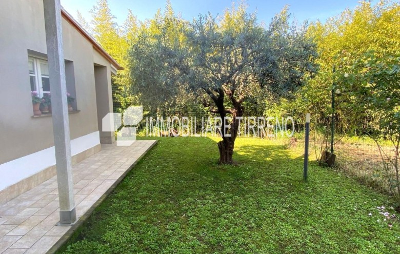 Villa singola in vendita a Massa