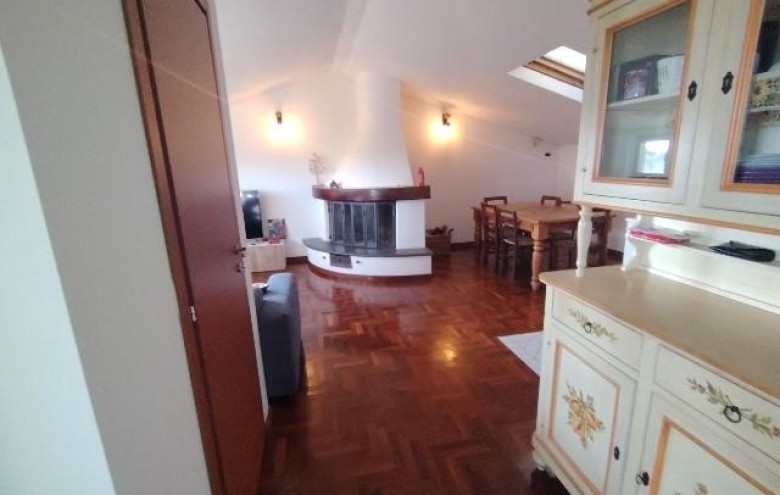Casa semi indipendente in vendita a Massa