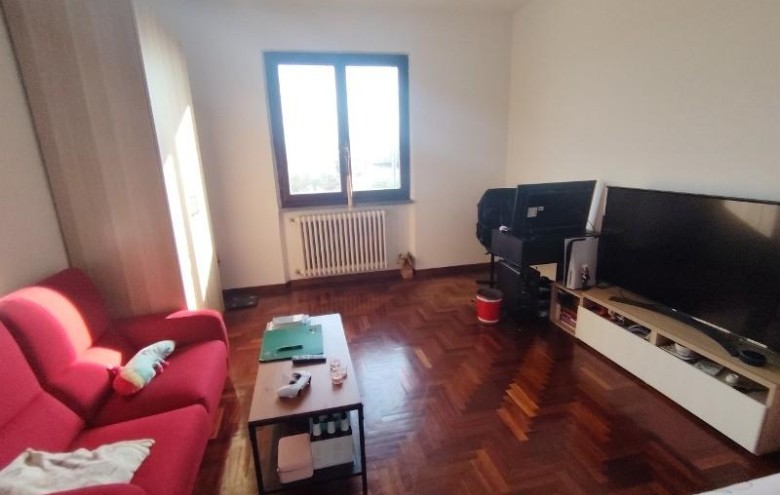 Casa semi indipendente in vendita a Massa