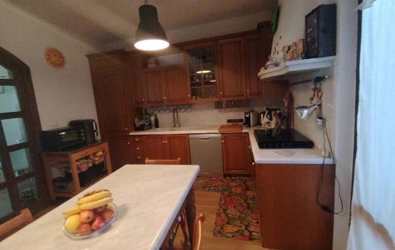 Casa semi indipendente in vendita a Massa