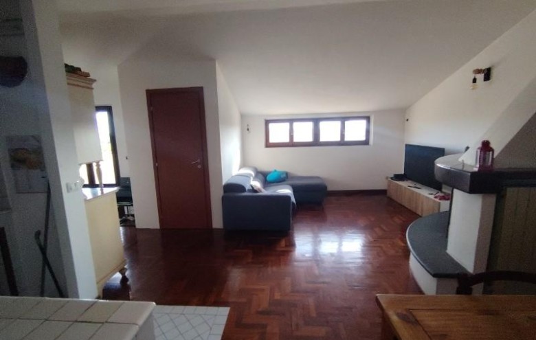 Casa semi indipendente in vendita a Massa