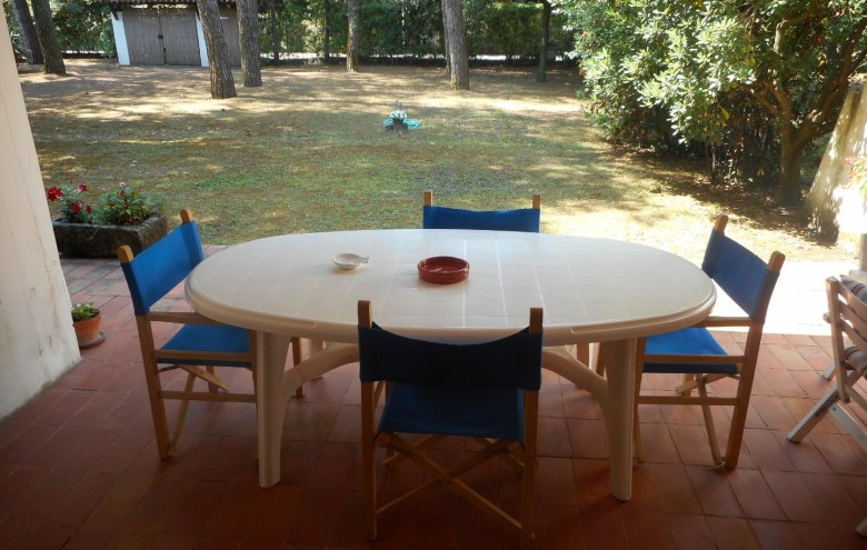 Bifamiliare in vendita a Massa