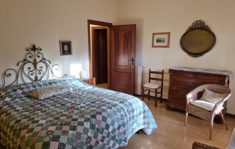 Bifamiliare in vendita a Massa