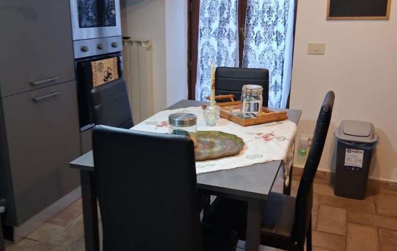 Appartamento in vendita a Carrara