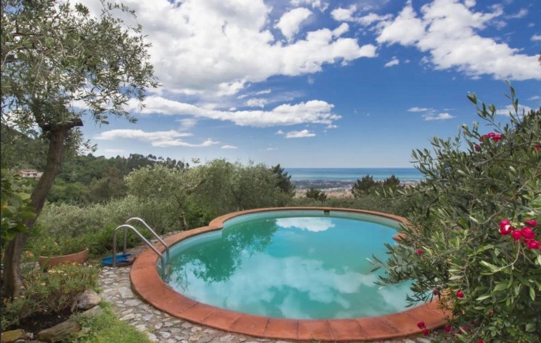 Villa singola in vendita a Massa
