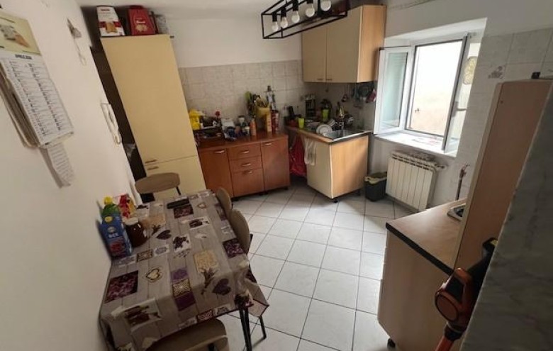 Appartamento in vendita a Carrara