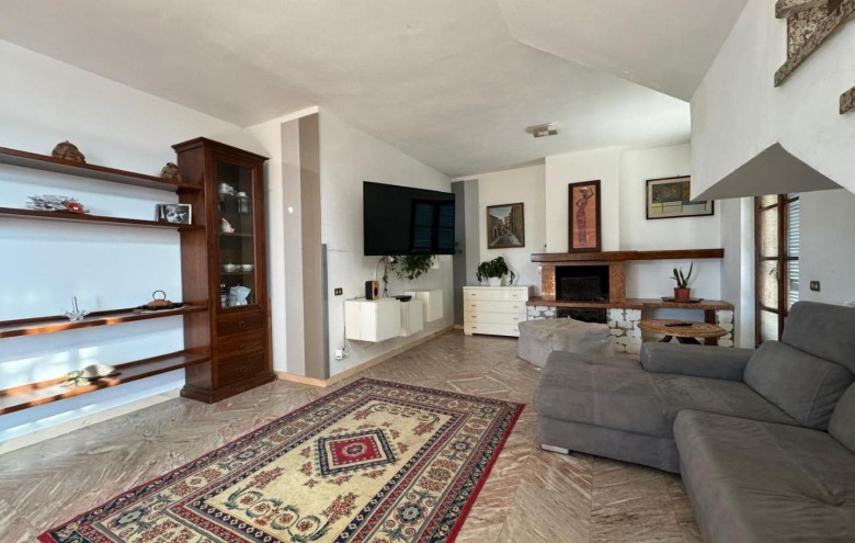 Villa singola in vendita a Carrara