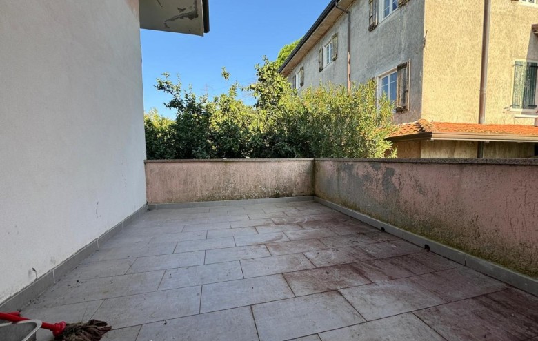 Villa singola in vendita a Carrara