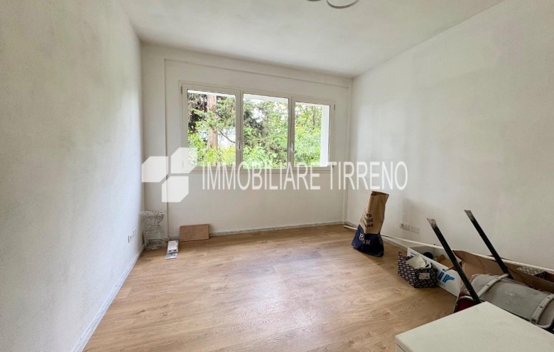Appartamento in vendita a Montignoso