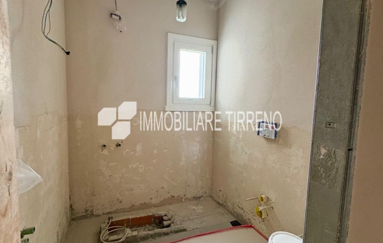Appartamento in vendita a Montignoso