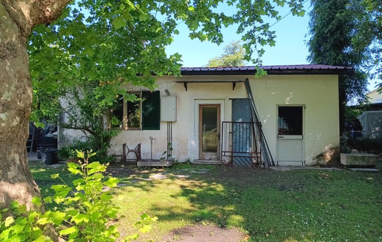 Villa singola in vendita a Massa