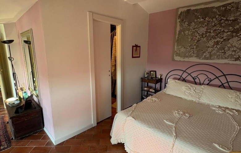 Casa semi indipendente in vendita a Massa