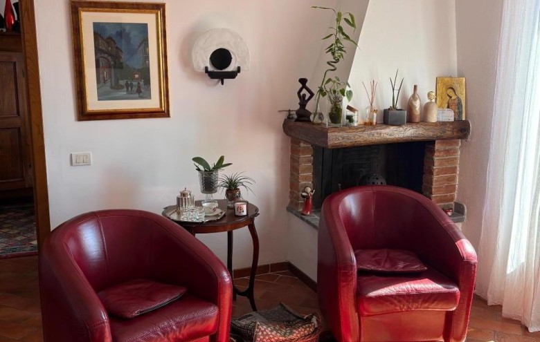 Casa semi indipendente in vendita a Massa