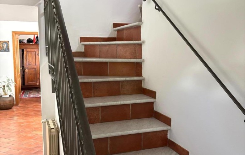 Casa semi indipendente in vendita a Massa