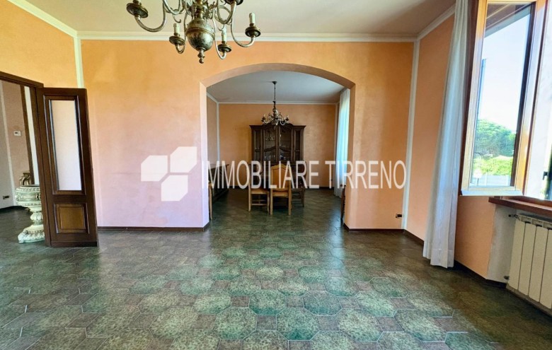 Appartamento in vendita a Massa