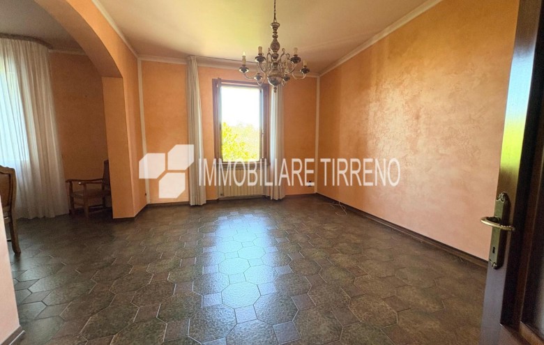 Appartamento in vendita a Massa