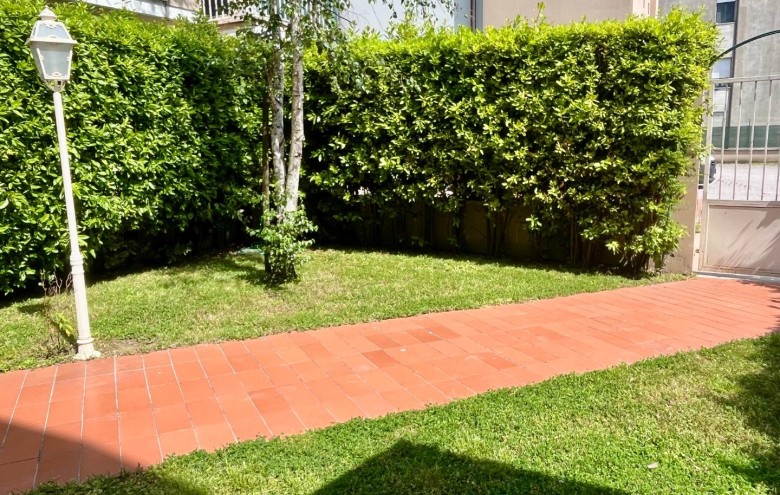 Villetta a schiera in vendita a Montignoso