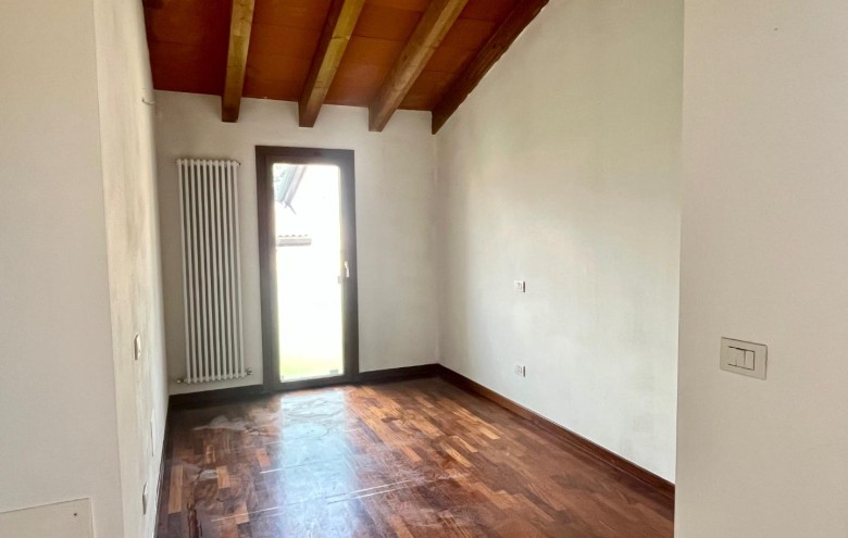 Villetta a schiera in vendita a Montignoso