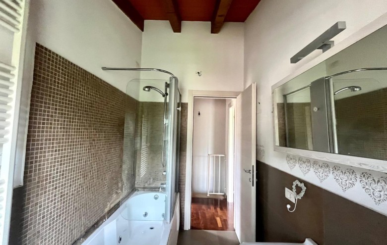 Villetta a schiera in vendita a Montignoso