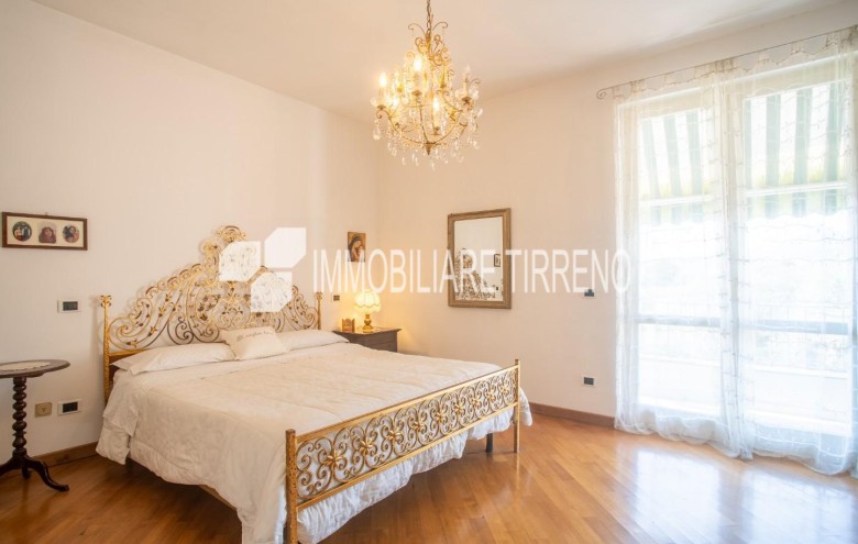 Villa singola in vendita a Massa