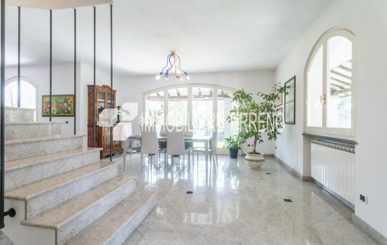 Villa singola in vendita a Massa
