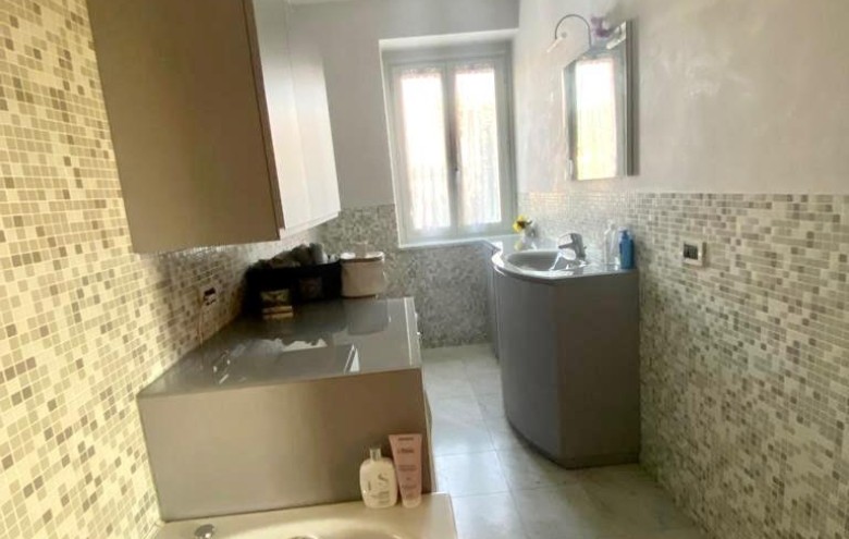 Appartamento in vendita a Massa