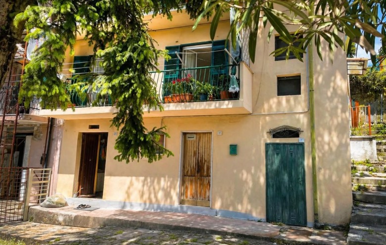 Appartamento in vendita a Carrara