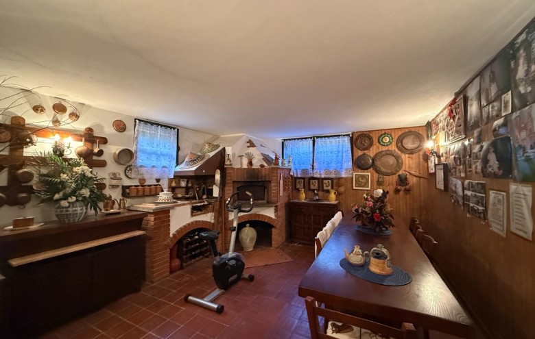 Villa singola in vendita a Massa