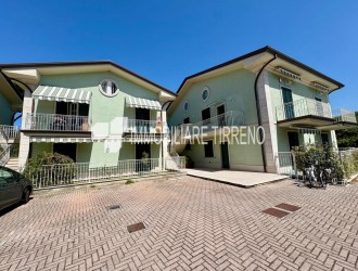 Appartamento in vendita a Marina di Massa