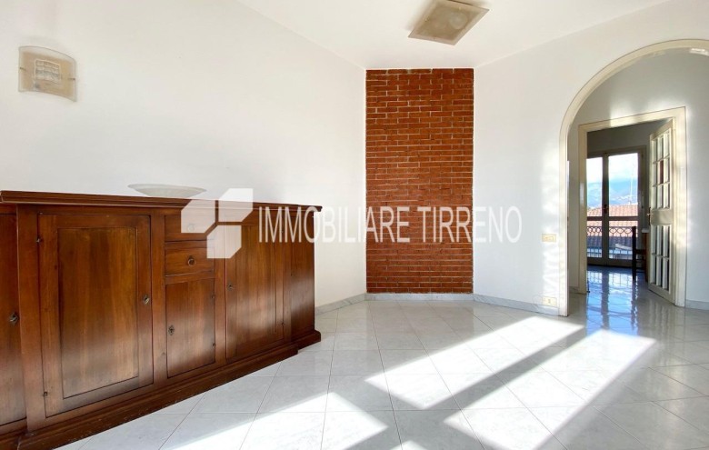 Appartamento in vendita a Massa