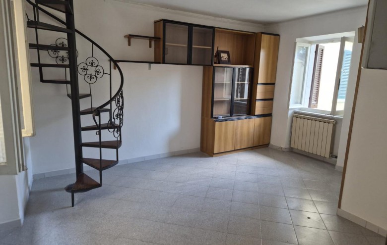Appartamento in vendita a Carrara