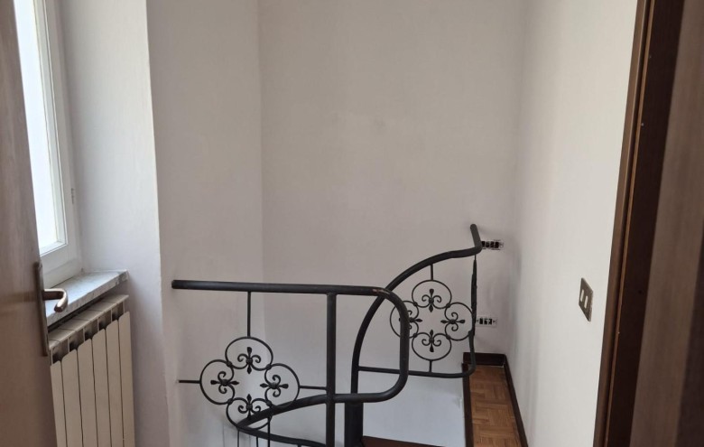 Appartamento in vendita a Carrara