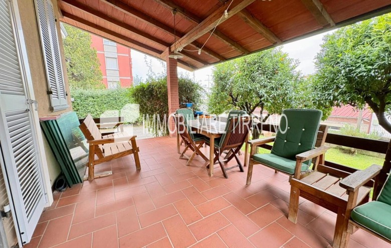 Villa singola in vendita a Massa