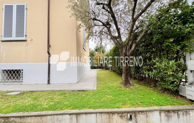 Villa singola in vendita a Massa