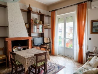 Appartamento in vendita a Marina di Massa